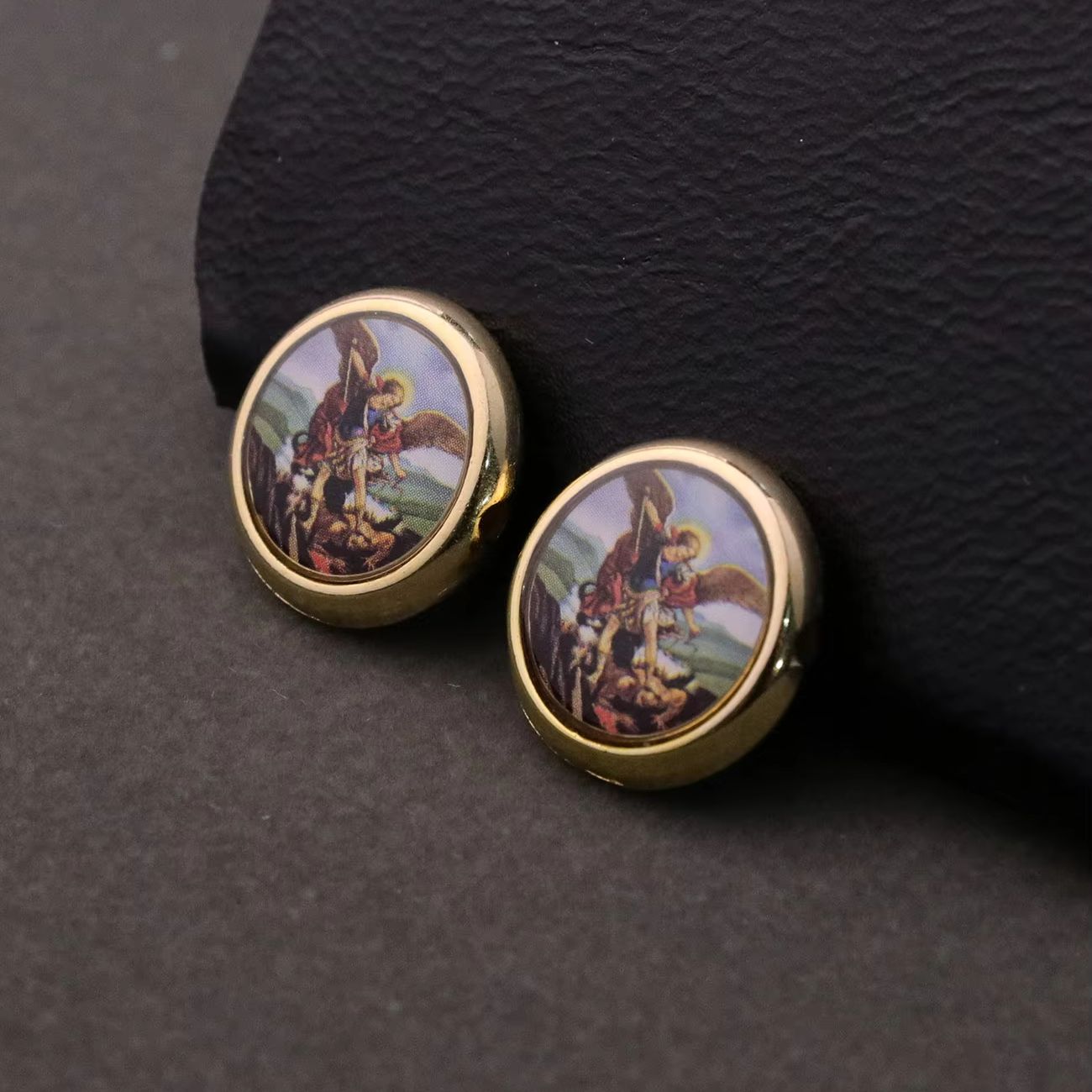 20Pcs Round The Archangel Sain - огляд і ціна Jewelry Making Michaels